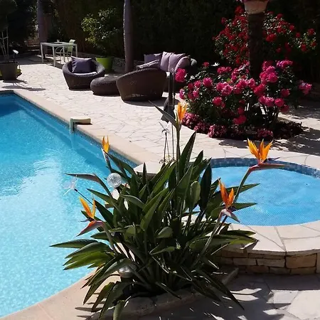Dans De Charme, Piscine, Proche Cassis